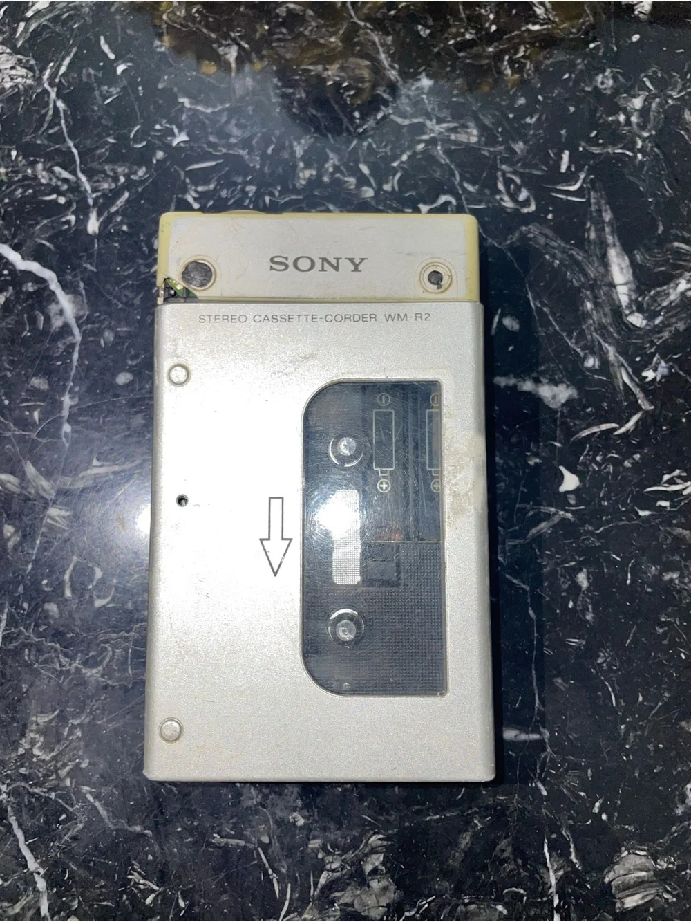 VINTAGE SONY WM-R2 RECORDING WALKMAN - FOR PARTS OR REPAIR